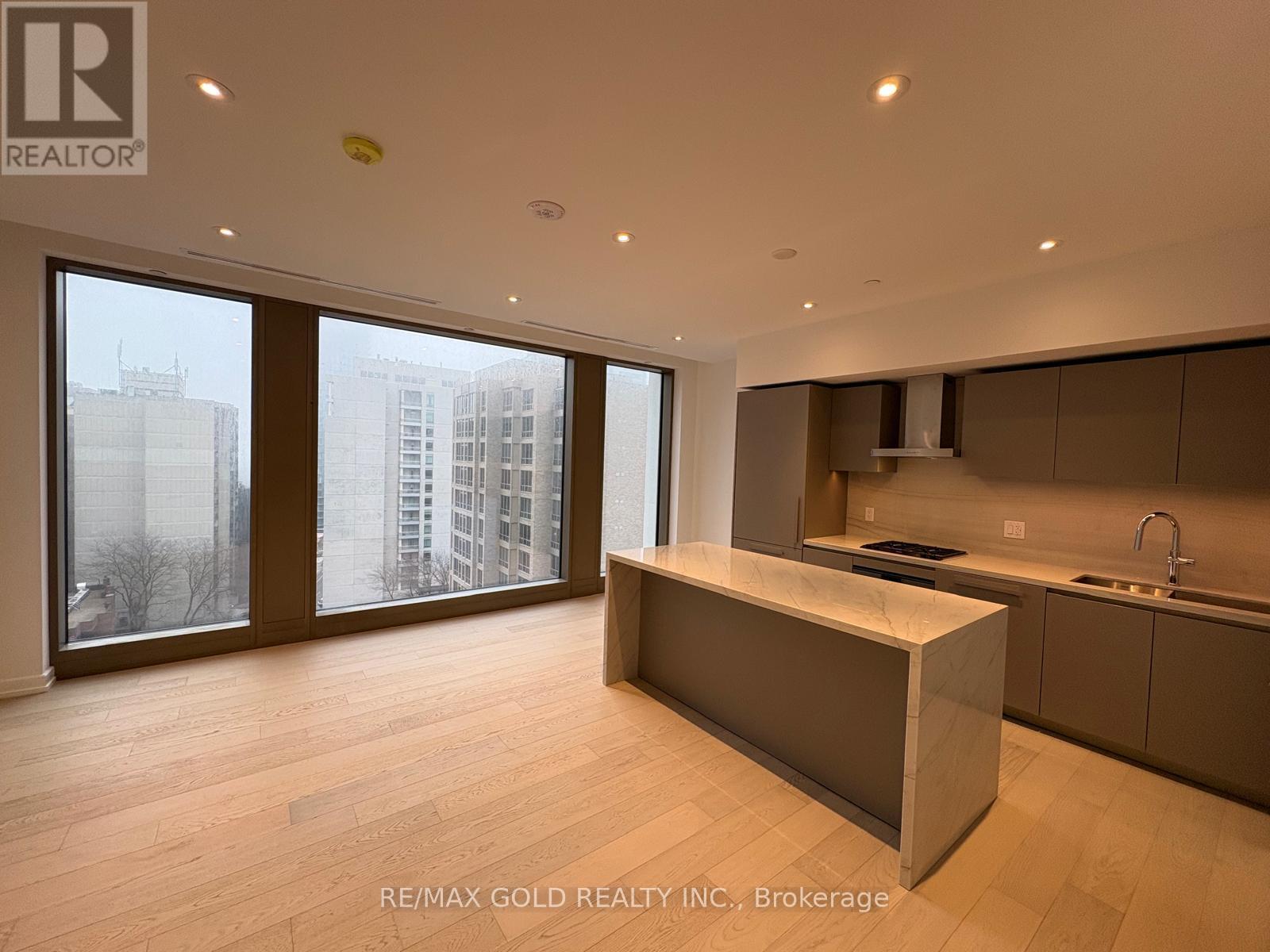 1101 - 1315 Bay Street, Toronto, Ontario  M5R 0B3 - Photo 2 - C13015258