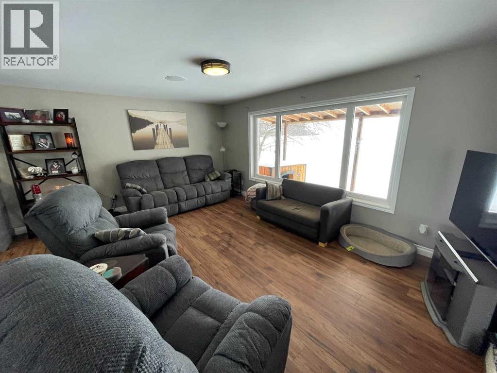 501 23 Street, Didsbury, Alberta  T0M 0W0 - Photo 2 - A2301701