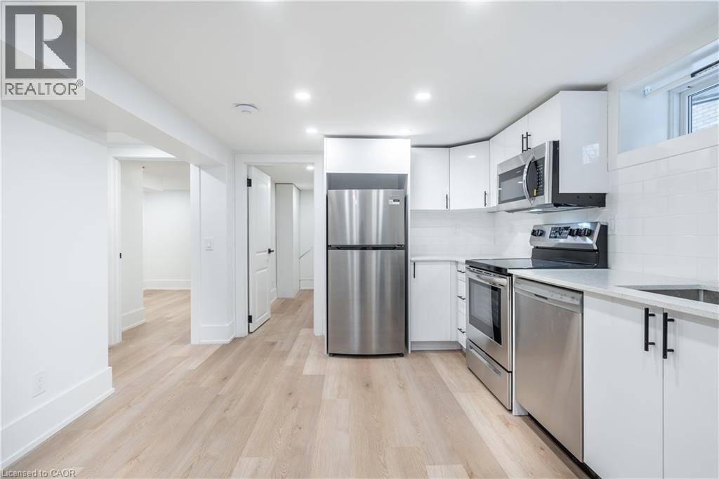 204 Balsam Avenue S, Hamilton, Ontario  L8M 3B8 - Photo 39 - 40816324