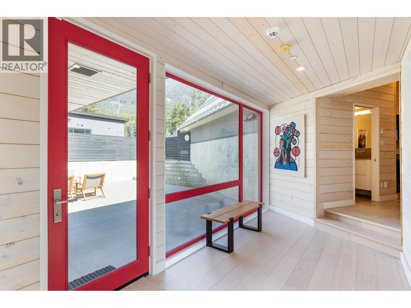 9111 Riverside Drive, Whistler, British Columbia  V0N 1B9 - Photo 16 - R3113031