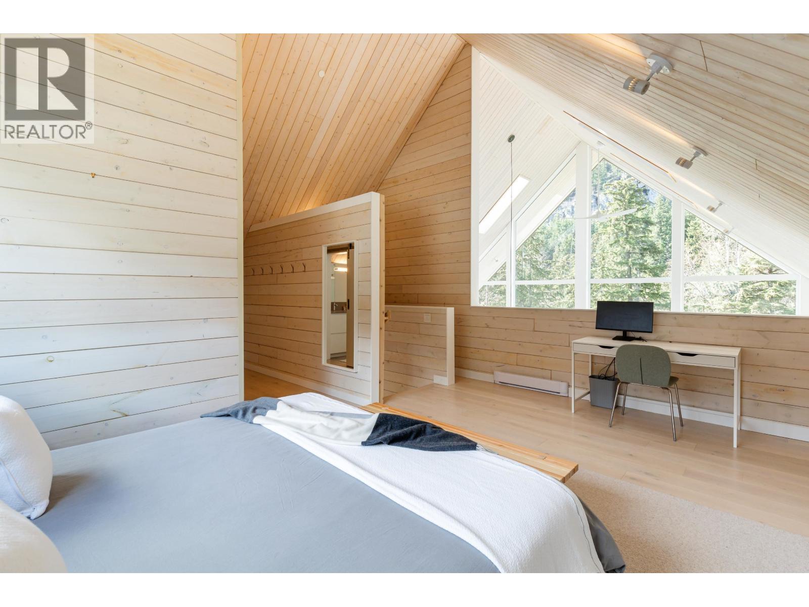 9111 Riverside Drive, Whistler, British Columbia  V0N 1B9 - Photo 18 - R3113031