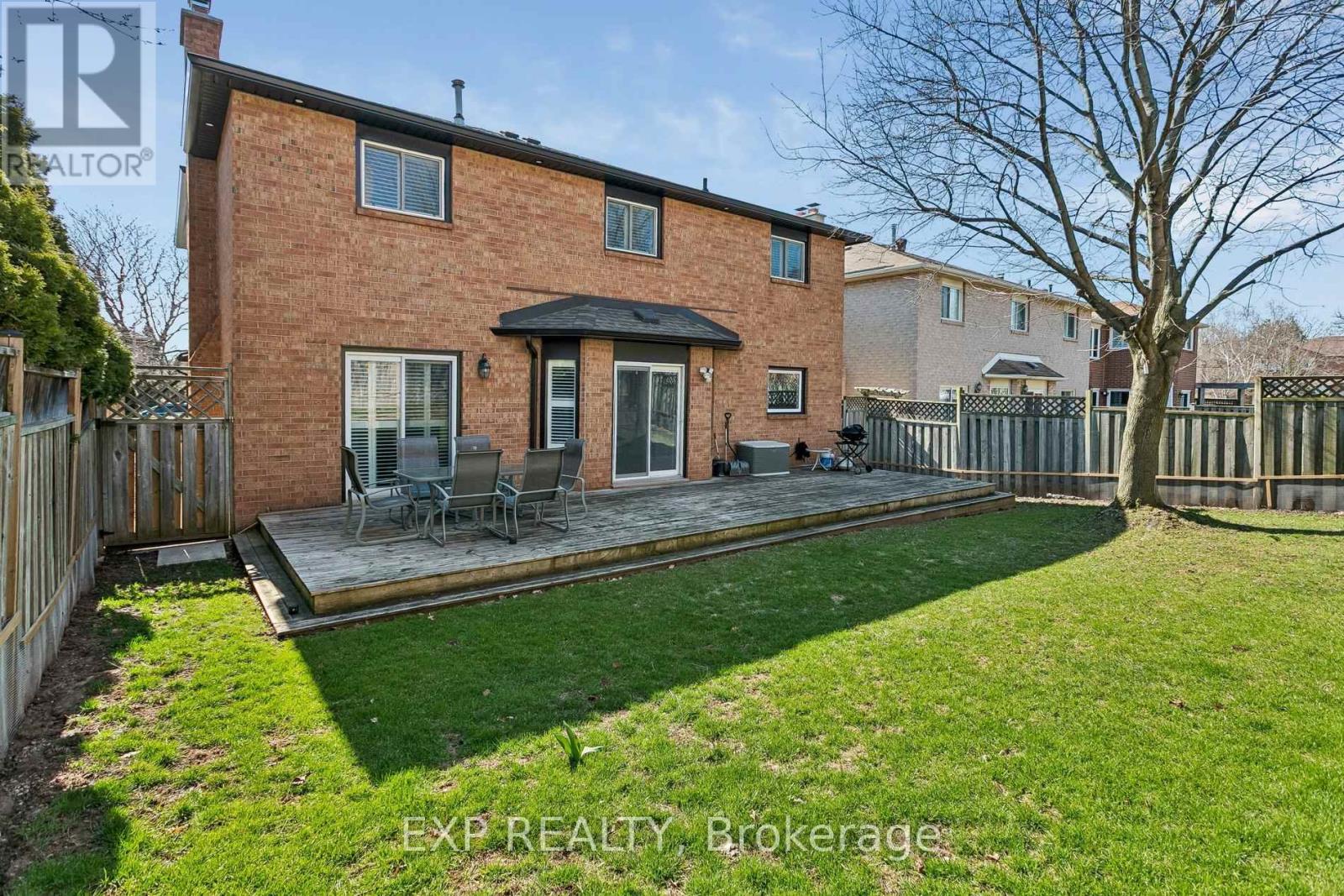 209 Nottingham Drive, Oakville, Ontario  L6H 4H7 - Photo 47 - W12811466