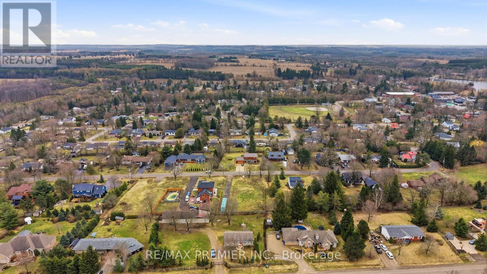 10 Orangeville Street, Erin, Ontario  N0B 1Z0 - Photo 8 - X13013372