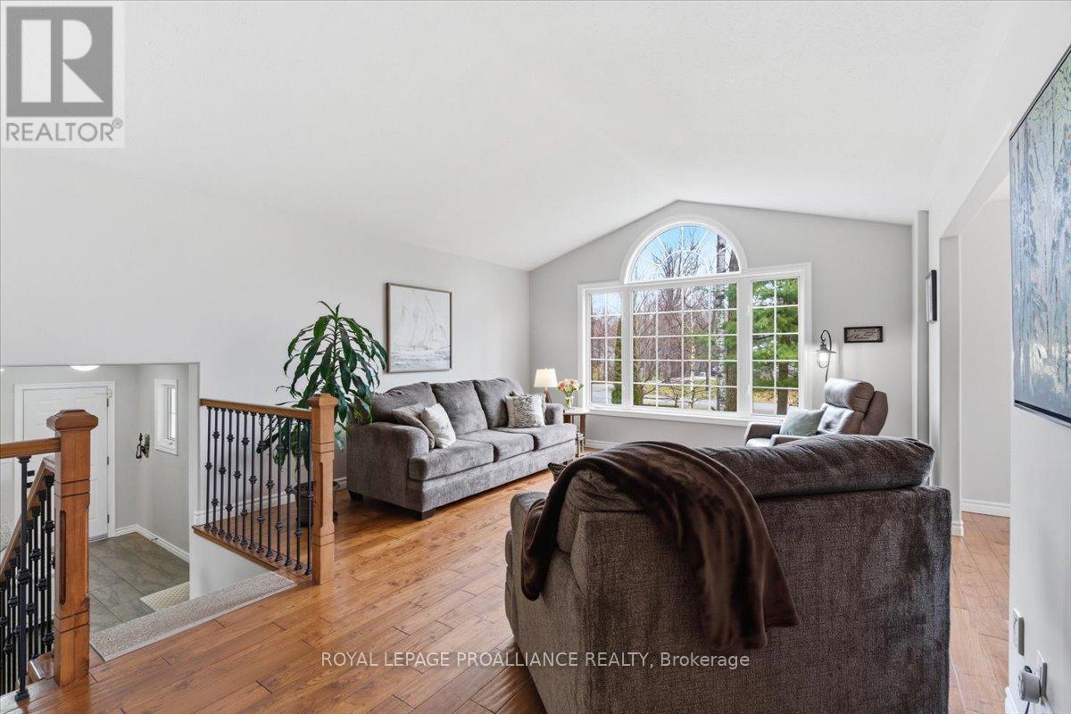 80 Whispering Woods Drive, Quinte West, Ontario  K8V 5P7 - Photo 14 - X13014424