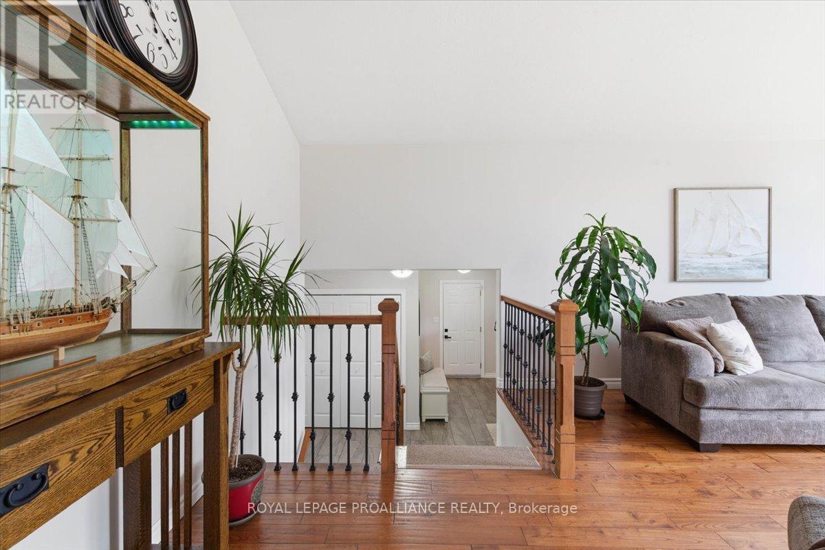 80 Whispering Woods Drive, Quinte West, Ontario  K8V 5P7 - Photo 12 - X13014424