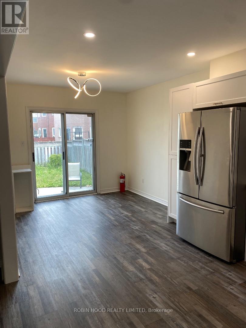 5 - 5 Mount Mckinley Lane, Brampton, Ontario  L6R 1W2 - Photo 3 - W13015270