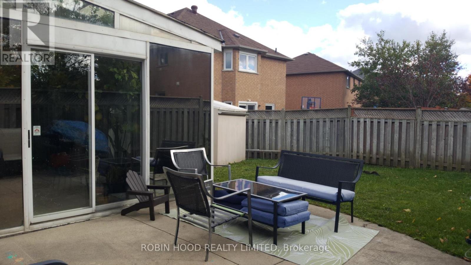 5 - 5 Mount Mckinley Lane, Brampton, Ontario  L6R 1W2 - Photo 4 - W13015270