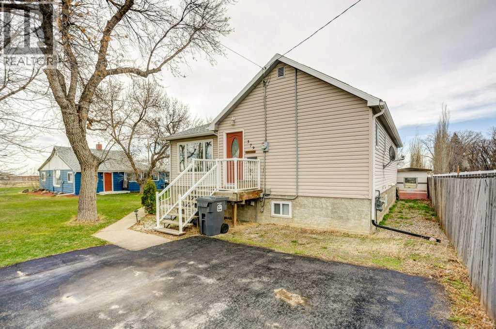 379n 300 E, Raymond, Alberta  T0K 2S0 - Photo 37 - A2302747