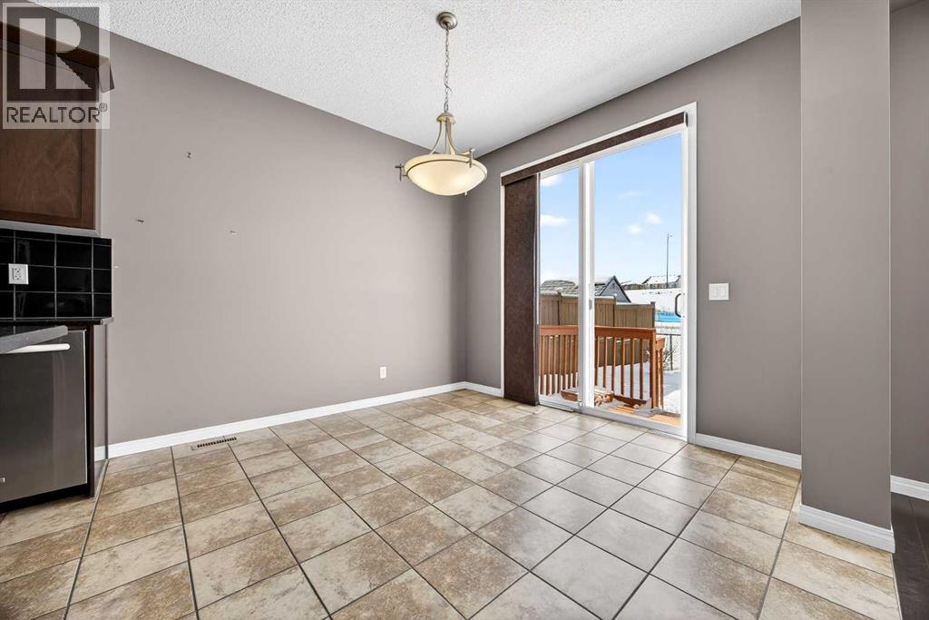 35 Windcreek Terrace SW, Airdrie, Alberta  T4B 0Y4 - Photo 17 - A2296238