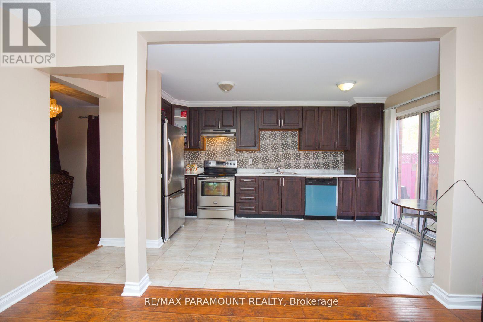 Upper - 29 Muirland Crescent, Brampton, Ontario  L6X 4P4 - Photo 11 - W13015140