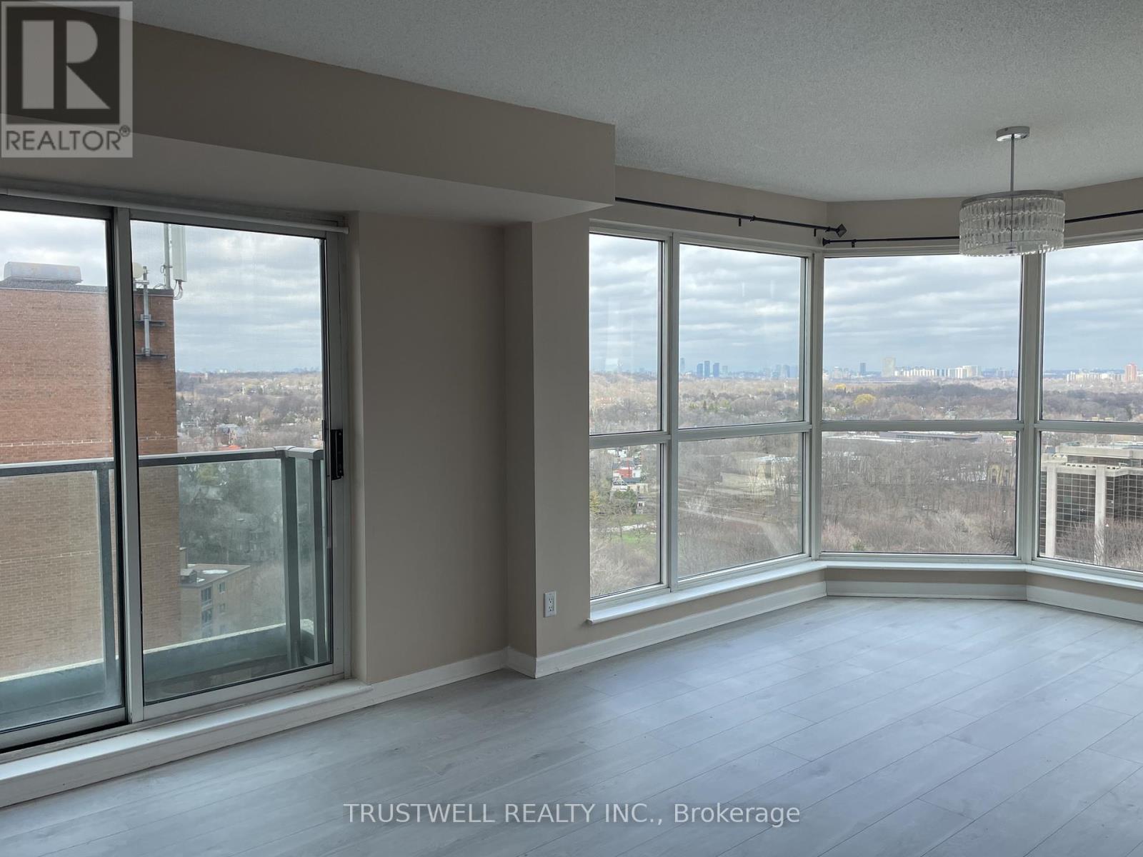 1905 - 8 Park Road, Toronto, Ontario  M4W 3S5 - Photo 6 - C13003518