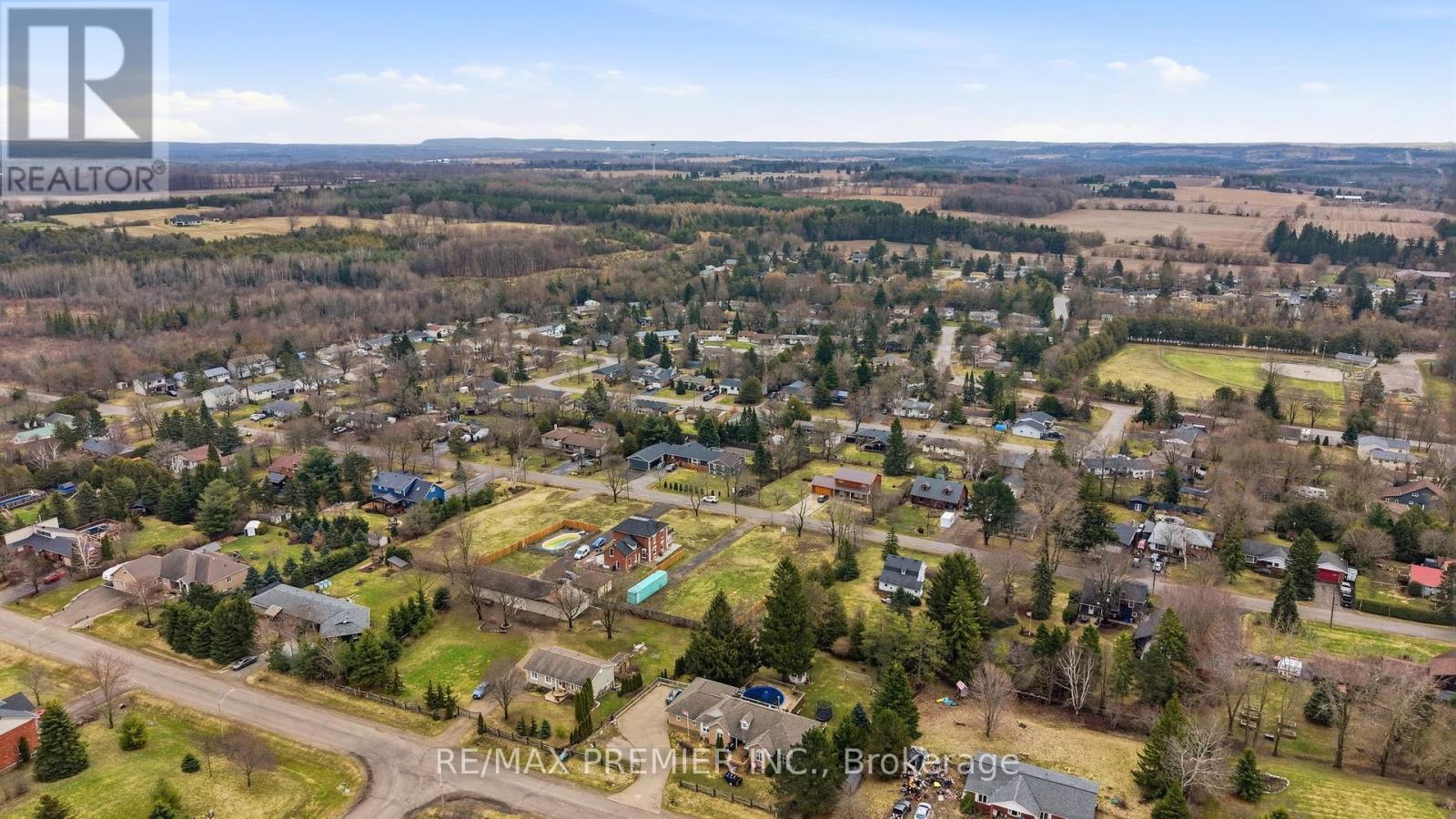 10 Orangeville Street, Erin, Ontario  N0B 1Z0 - Photo 10 - X13013372