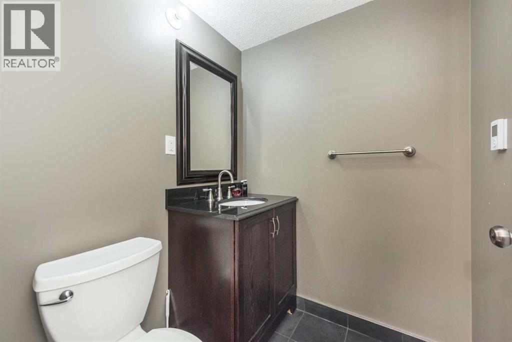 56 Evansbrooke Landing, Calgary, Alberta  T3P 1G5 - Photo 30 - A2301292