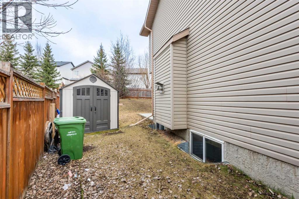 56 Evansbrooke Landing, Calgary, Alberta  T3P 1G5 - Photo 35 - A2301292