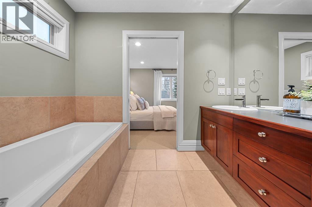 1937 26a Street Sw, Calgary, Alberta  T3E 2B8 - Photo 22 - A2302292