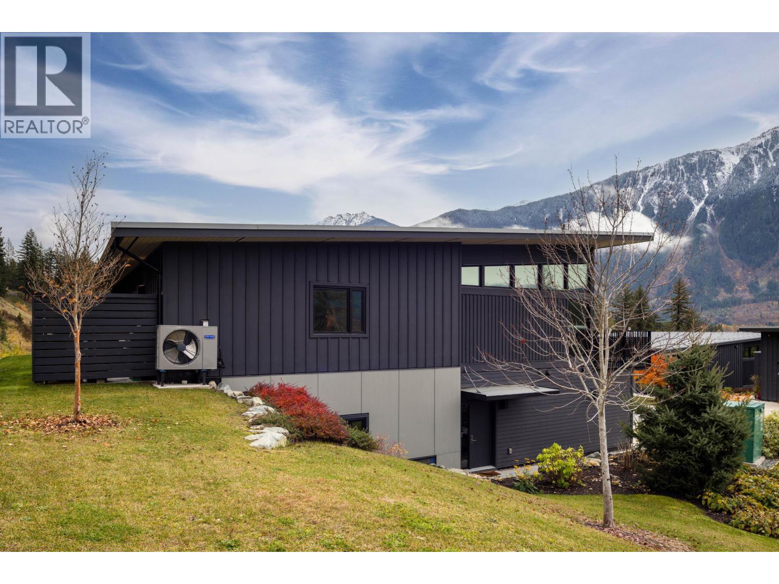 50 4000 Sunstone Way, Pemberton, British Columbia  V0N 2L3 - Photo 16 - R3065470