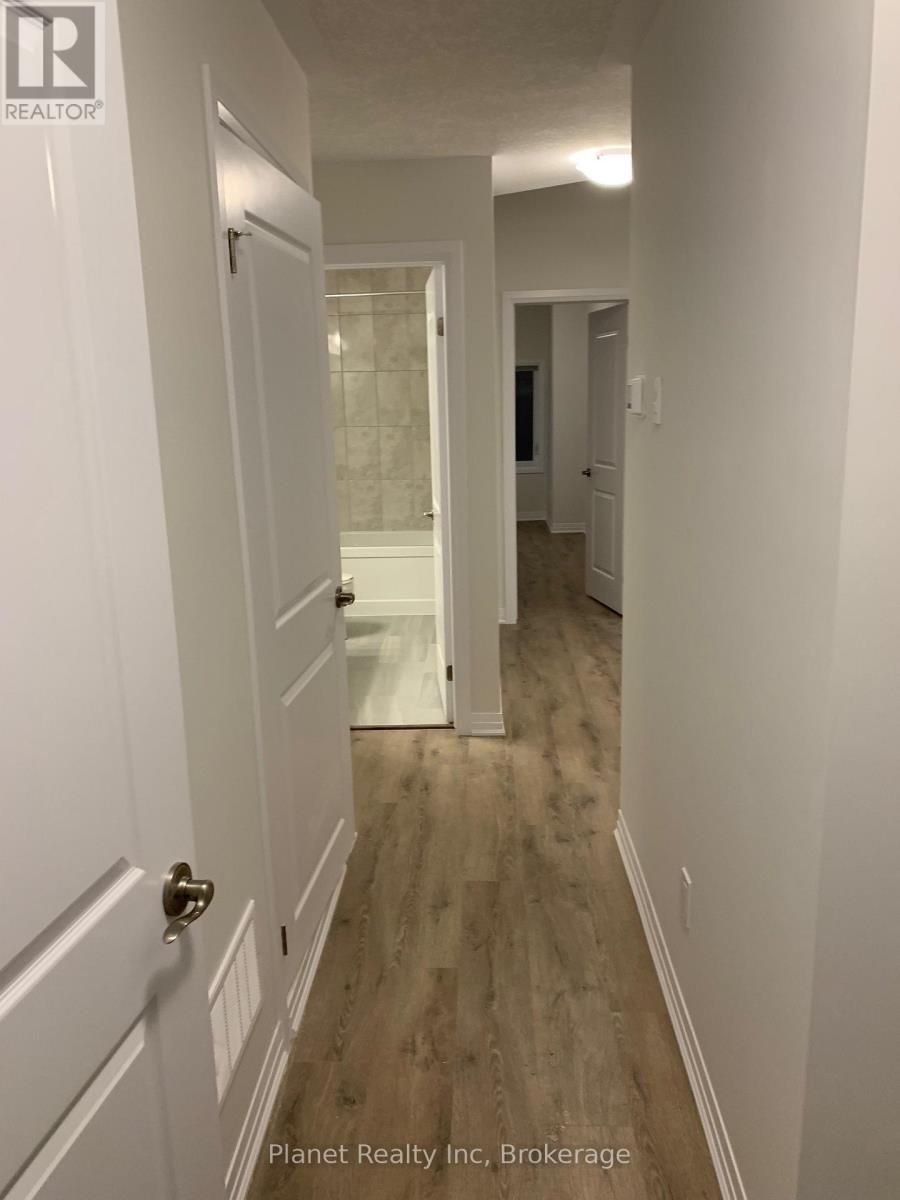 C45 - 25 Isherwood Avenue, Cambridge, Ontario  N1R 0E2 - Photo 12 - X13015298