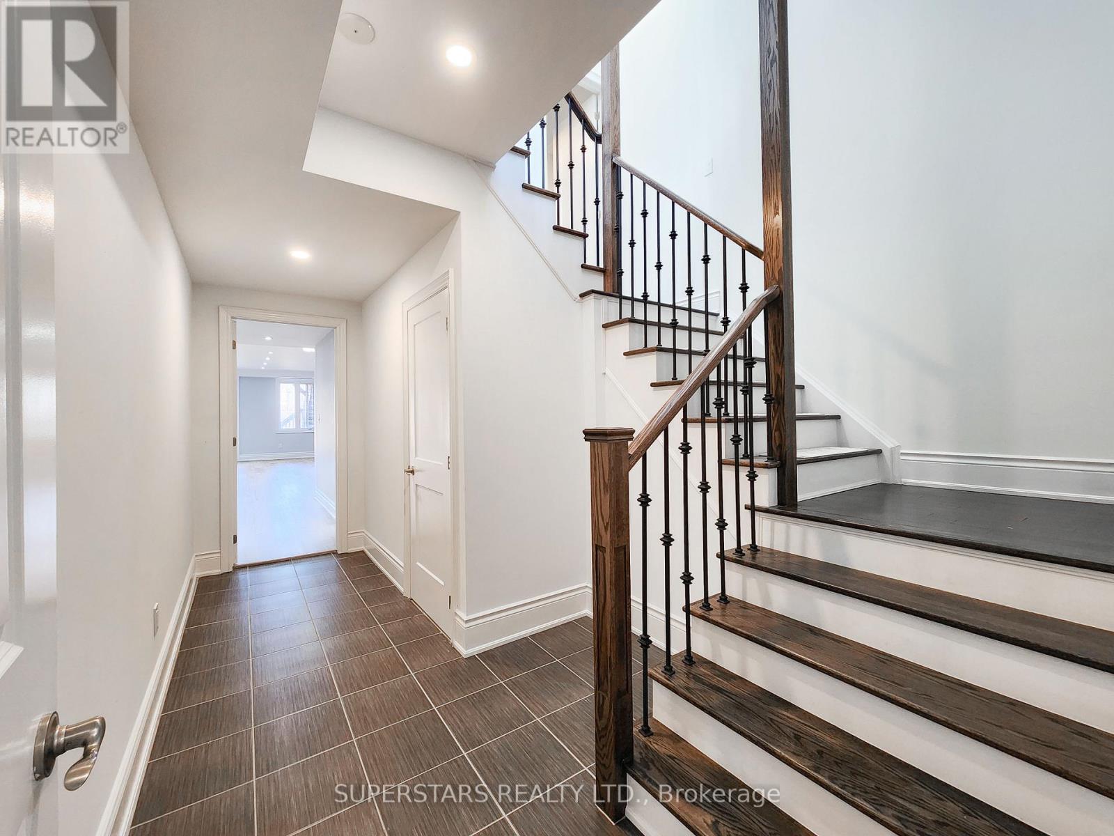 47 Hurst Avenue, Vaughan, Ontario  L6A 4Y5 - Photo 30 - N13010500