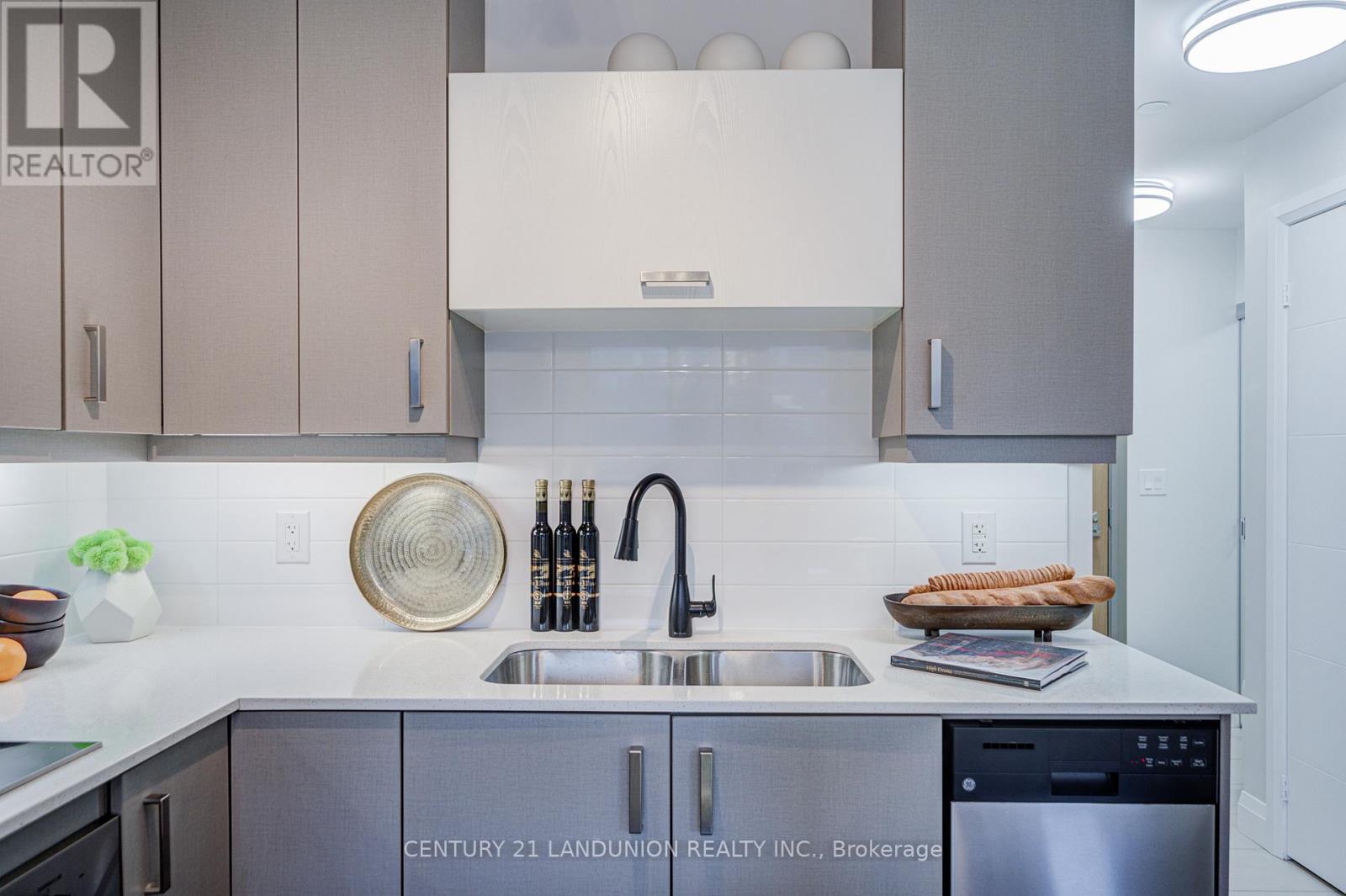 808 - 18 Uptown Drive, Markham, Ontario  L3R 5M5 - Photo 9 - N13015296