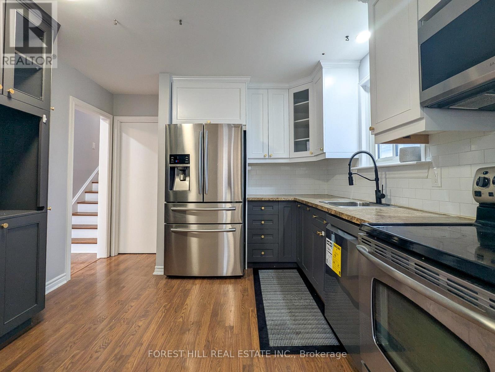 Main - 7 Burbank Pl Place, Barrie (Wellington), Ontario  L4M 2S8 - Photo 8 - S13015290