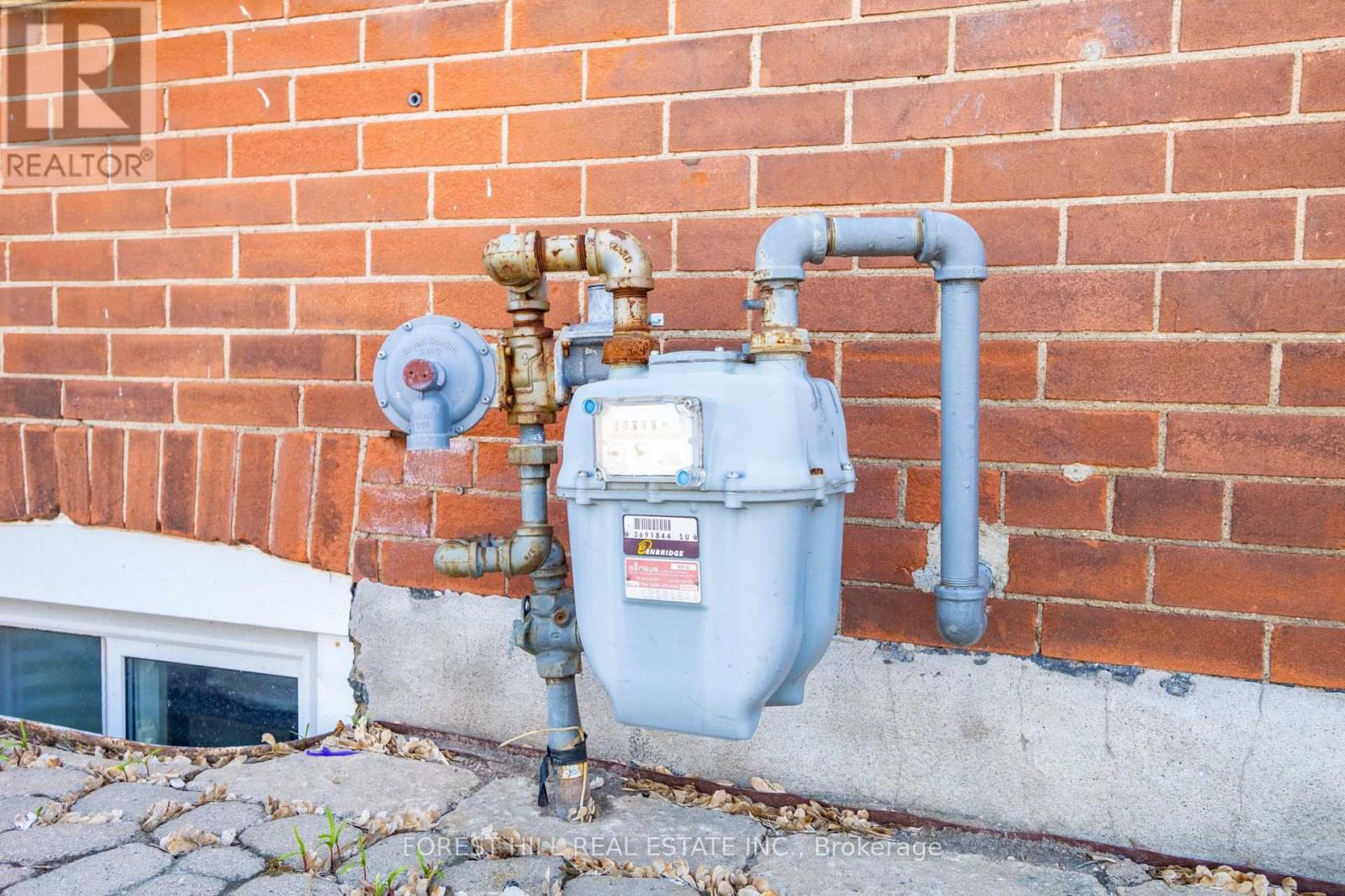 201 QUEEN STREET S Mississauga (Streetsville), ON L5M 1L4