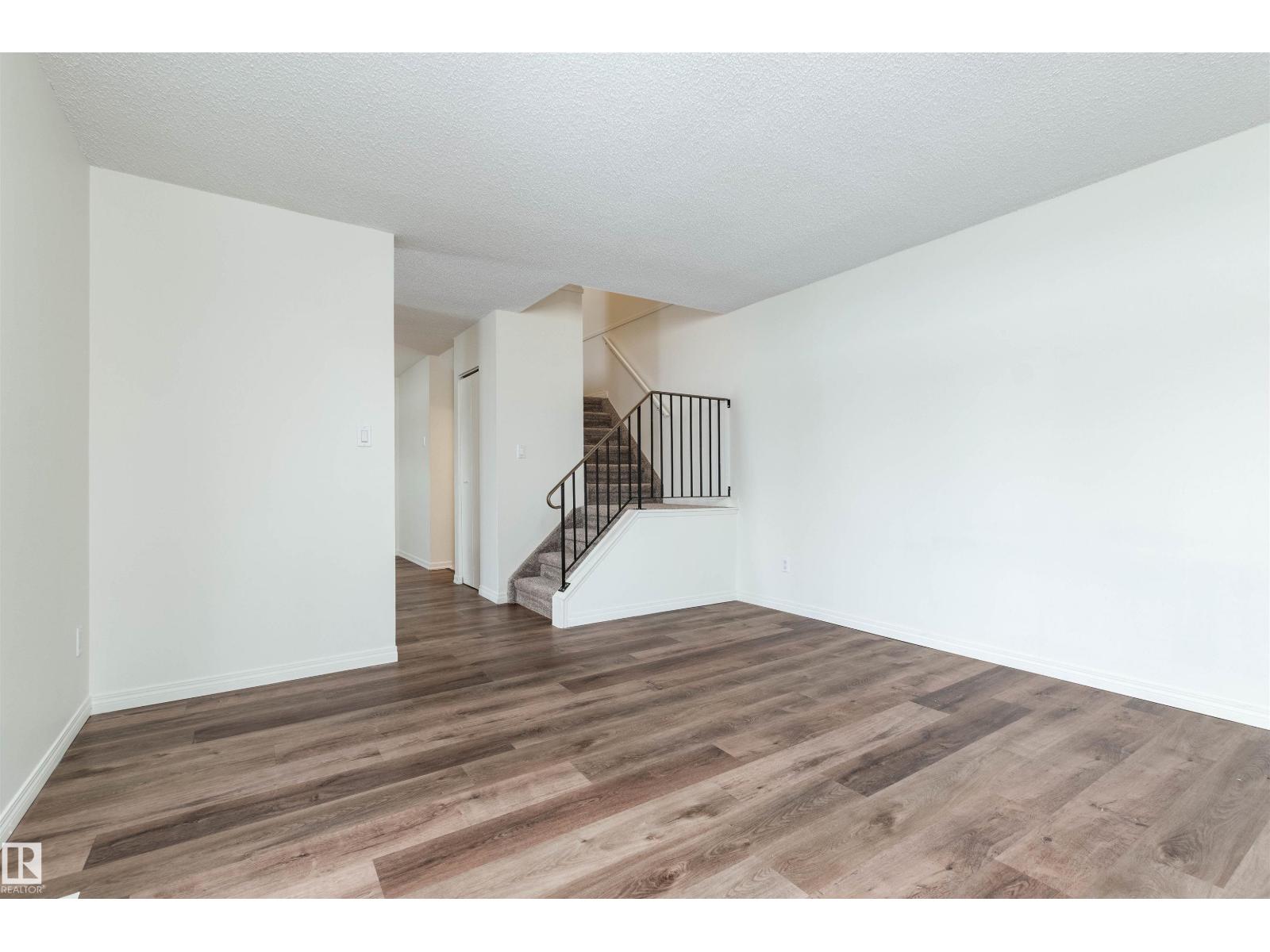 14636 25 St Nw, Edmonton, Alberta  T5Y 1X4 - Photo 8 - E4481646