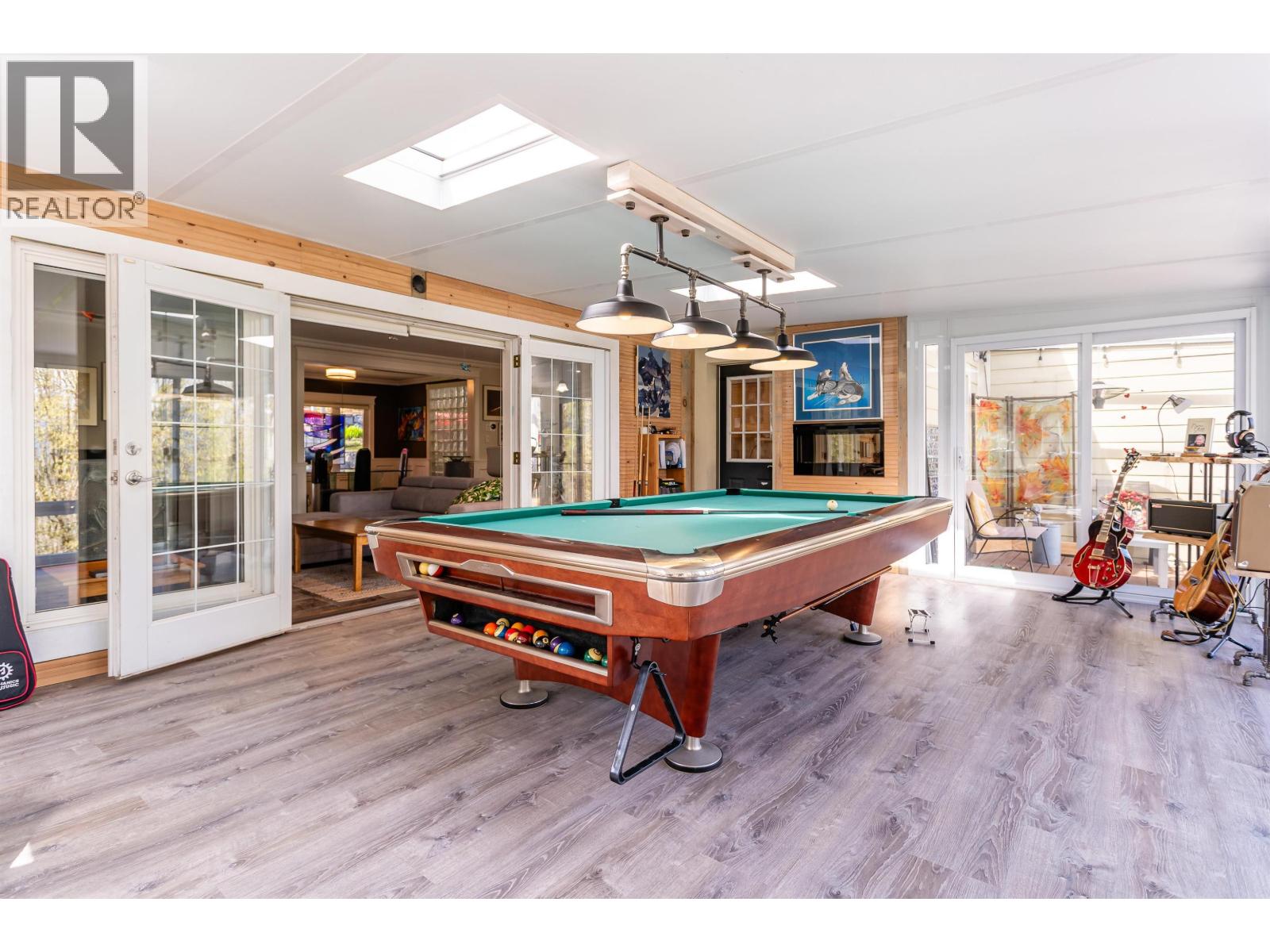 5823 Highfield Drive, Burnaby, British Columbia  V5B 1E4 - Photo 25 - R3112982