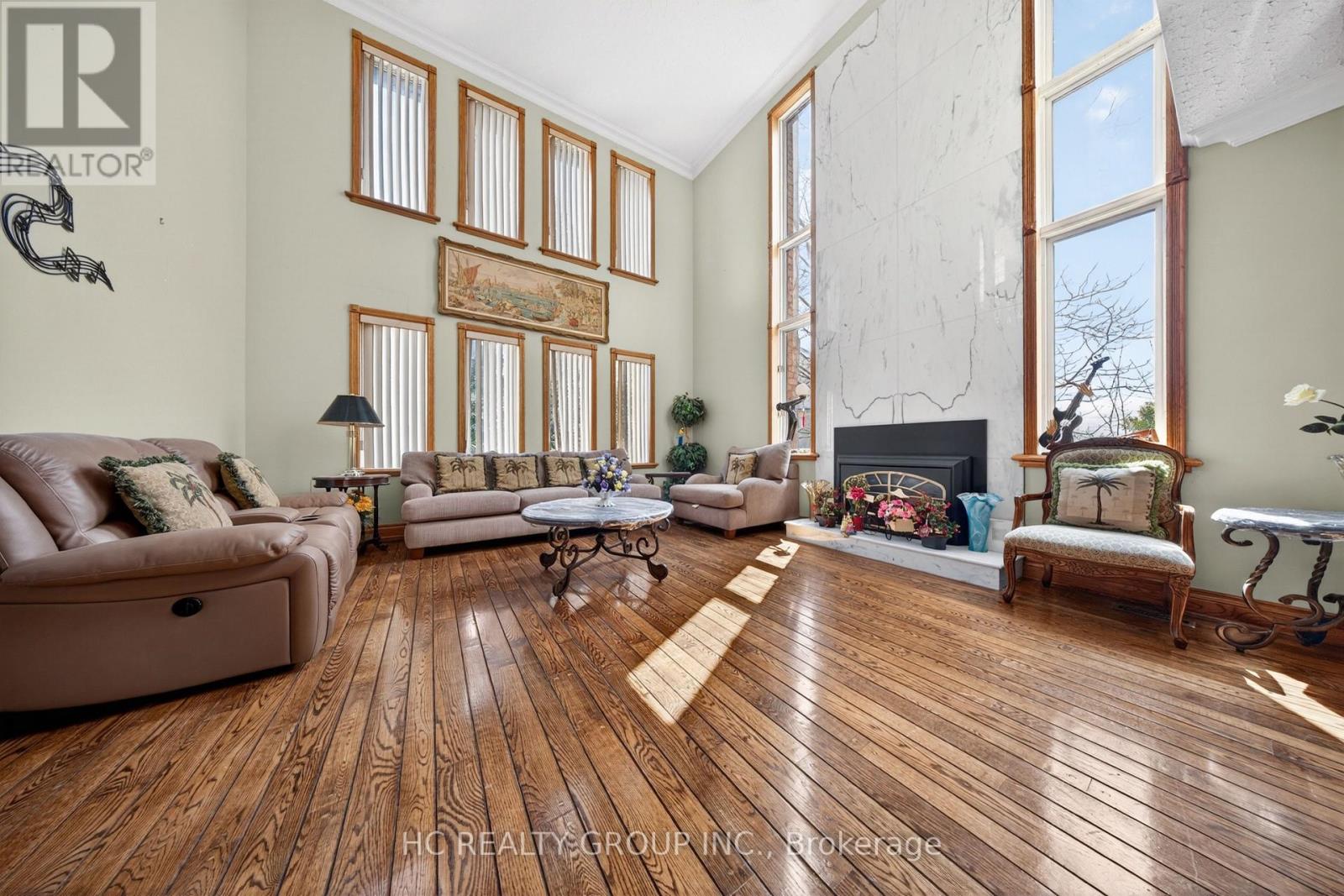 9 Forson Court, Markham, Ontario  L6C 1A9 - Photo 5 - N12971696