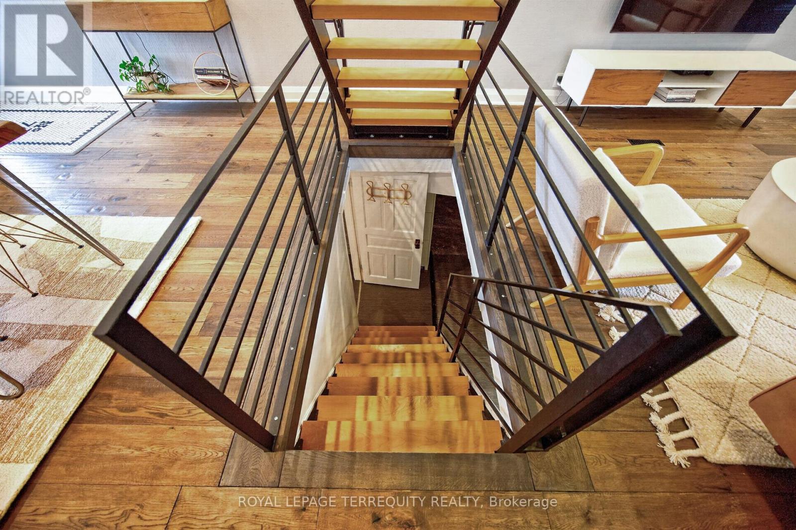 75 Priscilla Avenue, Toronto, Ontario  M6S 3W4 - Photo 27 - W13005420