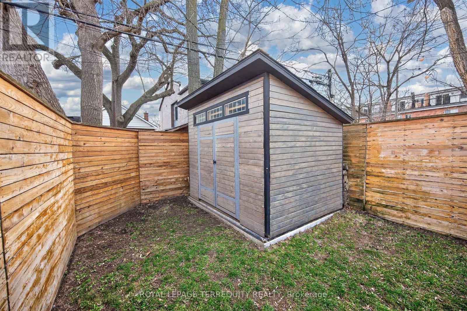 75 Priscilla Avenue, Toronto, Ontario  M6S 3W4 - Photo 37 - W13005420