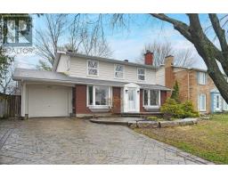 682 GLENHURST CRESCENT, Ottawa, Ontario