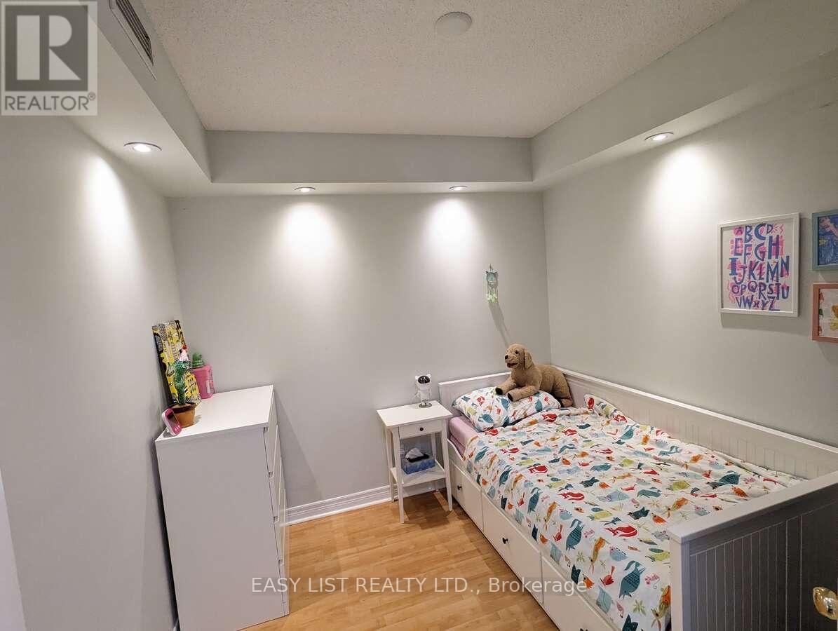 222 - 38 William Carson Crescent, Toronto, Ontario  M2P 2H2 - Photo 8 - C13015320