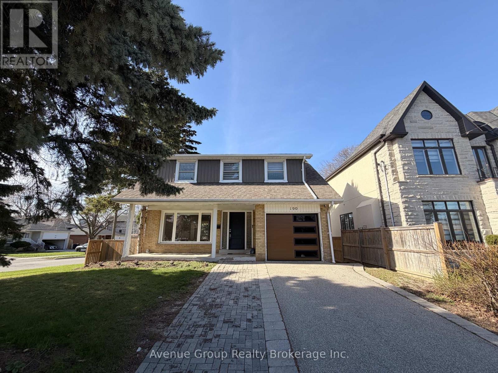 Upper - 190 Northwood Drive, Toronto, Ontario  M2M 2K4 - Photo 2 - C12693292
