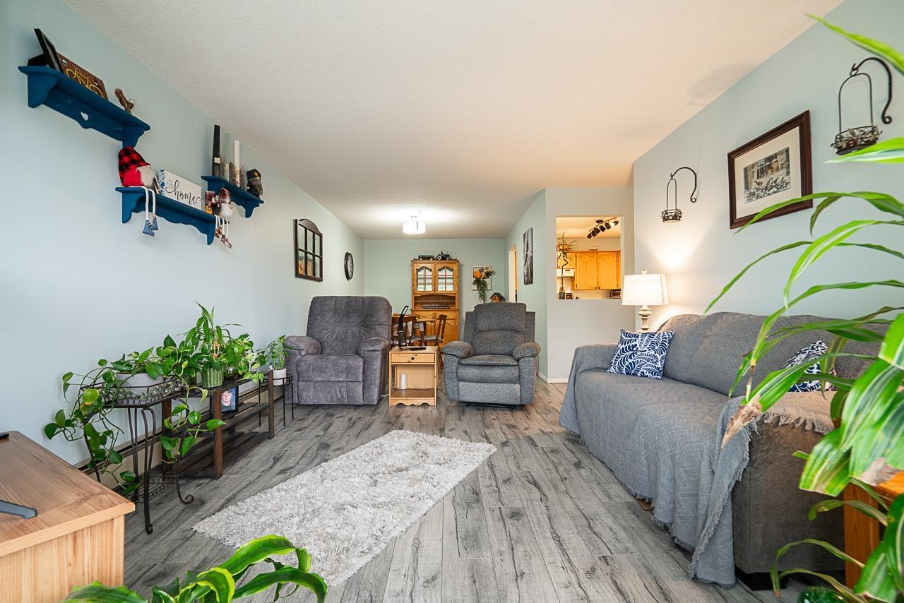 216 31850 Union Avenue, Abbotsford, British Columbia  V2T 4V2 - Photo 2 - R3099257