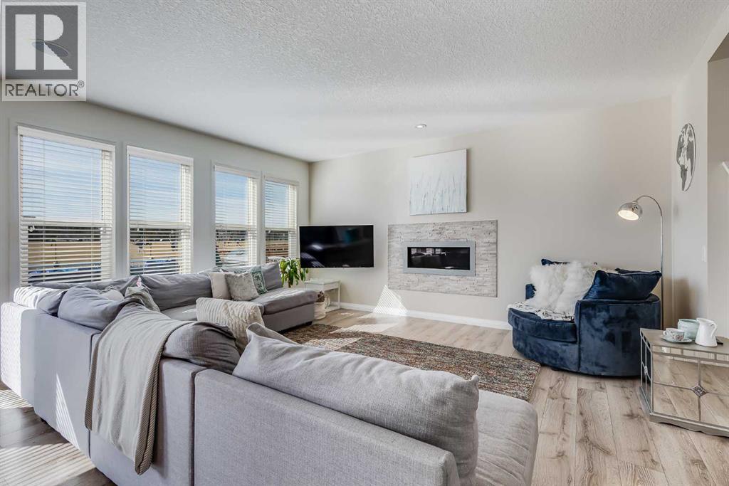 212 Auburn Meadows Crescent Se, Calgary, Alberta  T3M 2E2 - Photo 2 - A2294618