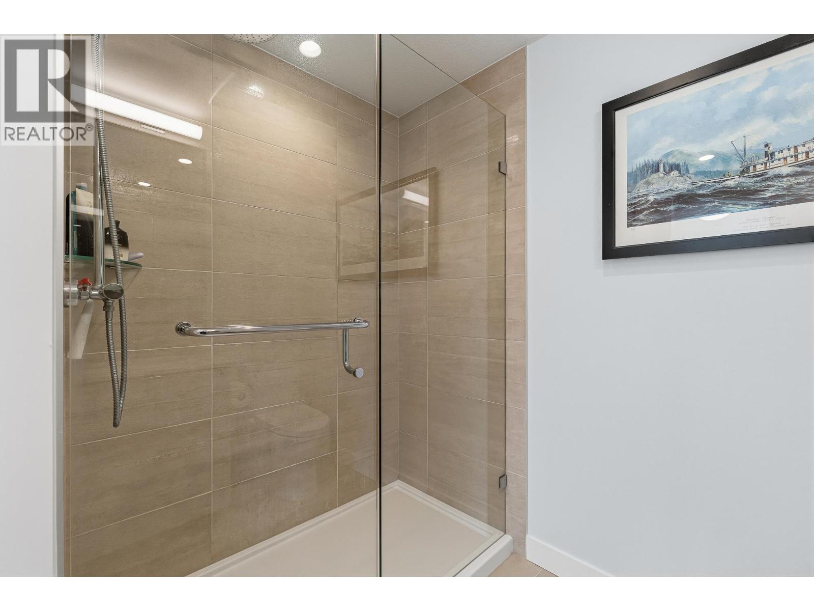 Th3 108 E 8th Street, North Vancouver, British Columbia  V7L 1Y9 - Photo 17 - R3113048