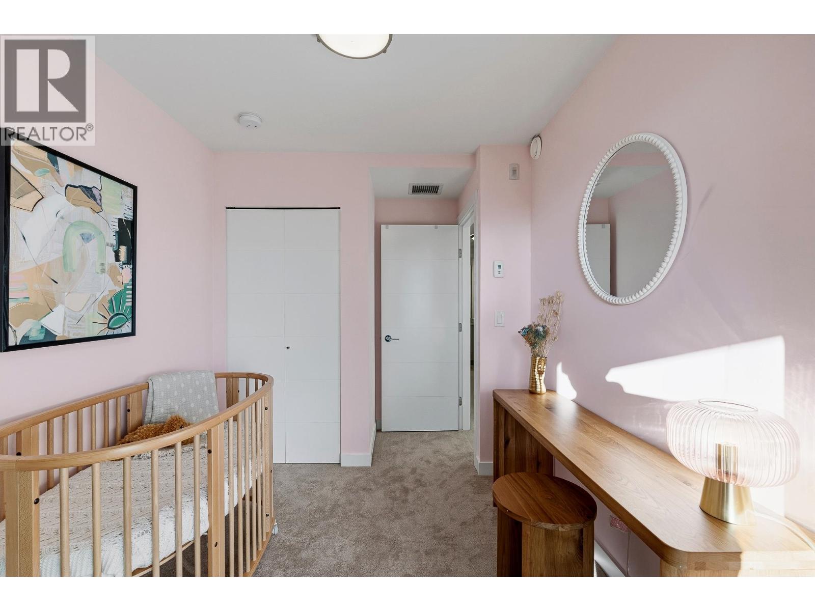 Th3 108 E 8th Street, North Vancouver, British Columbia  V7L 1Y9 - Photo 19 - R3113048