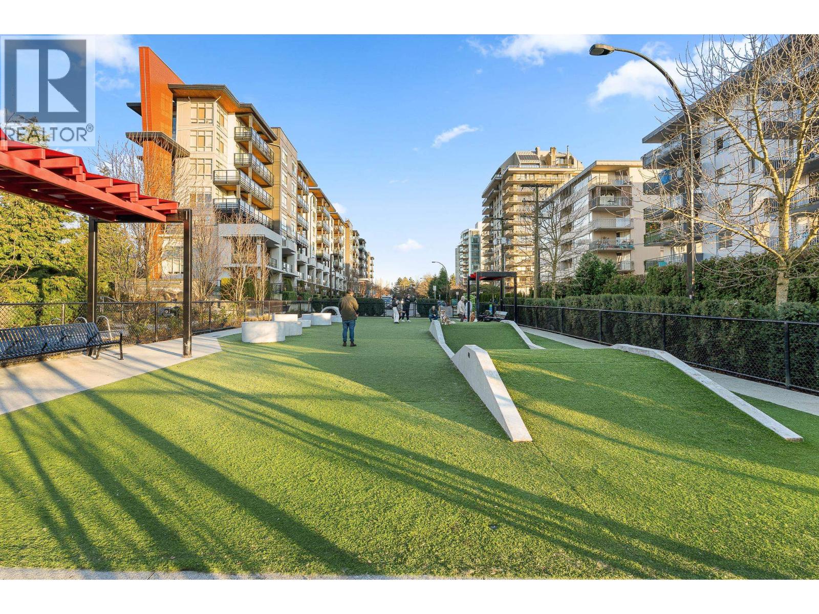 Th3 108 E 8th Street, North Vancouver, British Columbia  V7L 1Y9 - Photo 28 - R3113048