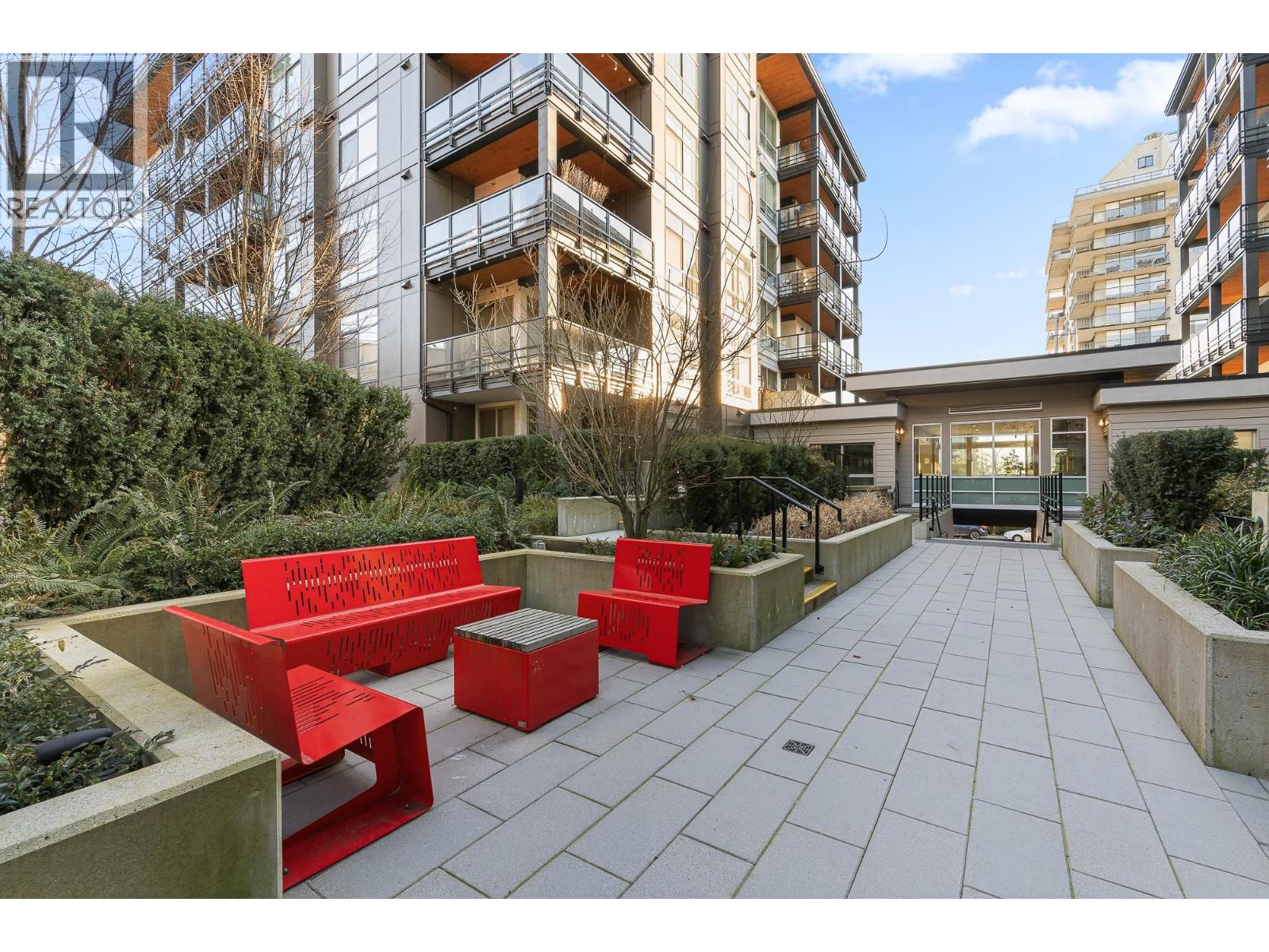 Th3 108 E 8th Street, North Vancouver, British Columbia  V7L 1Y9 - Photo 32 - R3113048