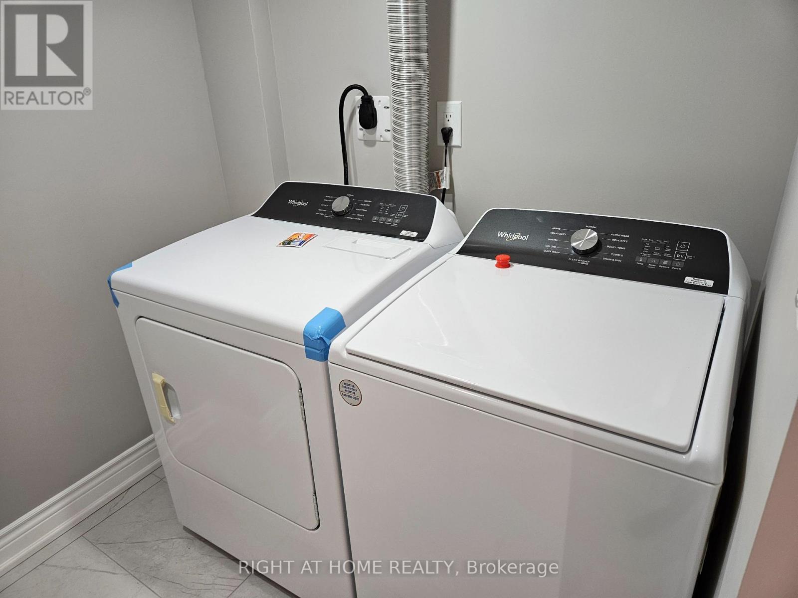 Lower - 121 Badessa Circle, Vaughan, Ontario  L4J 6E2 - Photo 9 - N13015314