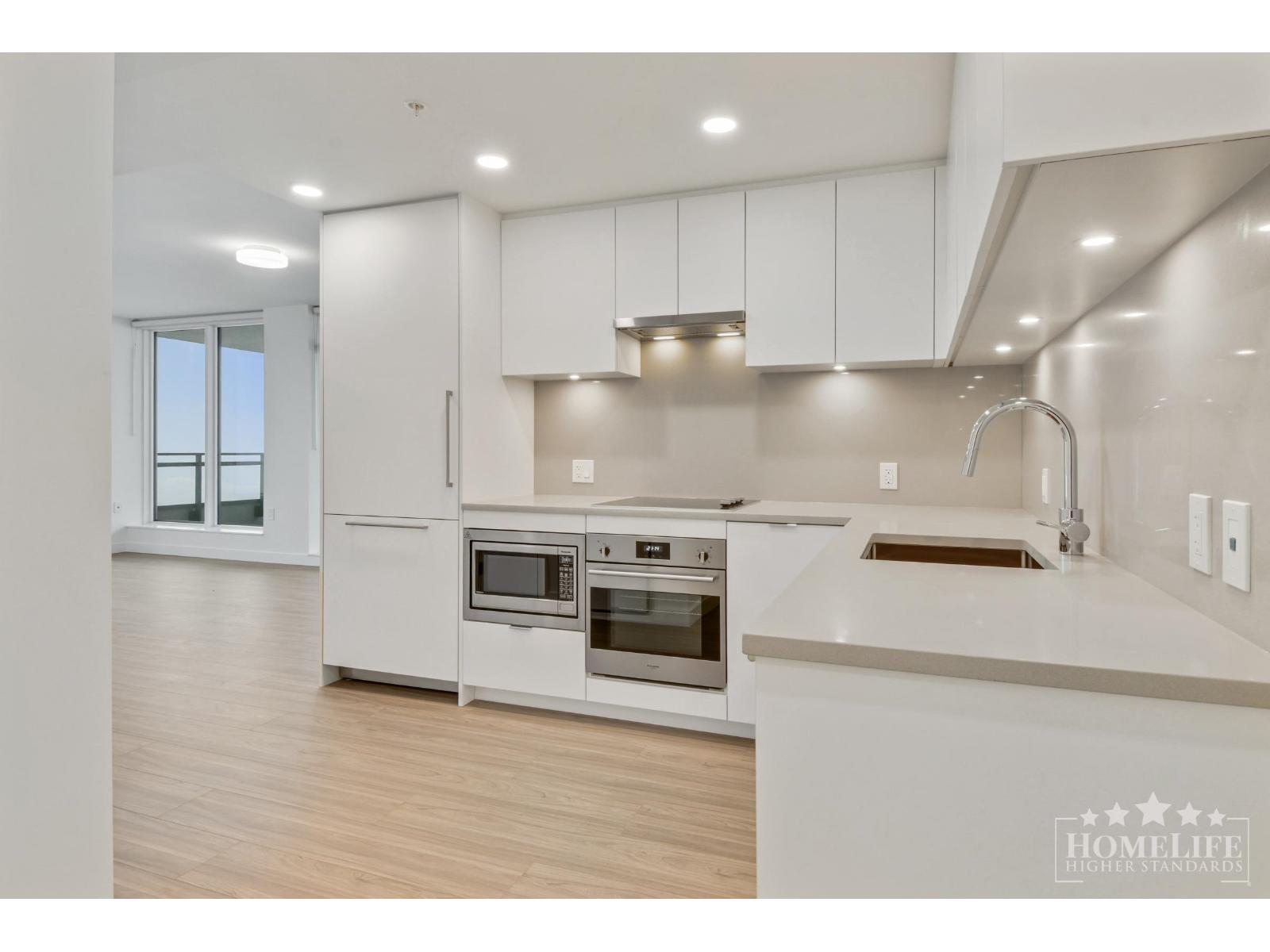 3208 13675 107a Avenue, Surrey, British Columbia  V3T 0X2 - Photo 7 - R3113051