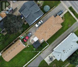 24 Lincoln Avenue, St. Catharines, Ontario  L2P 2C6 - Photo 13 - X12905728