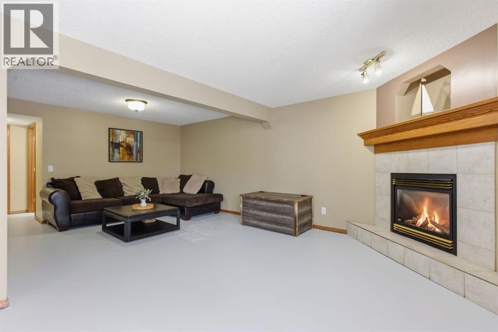 305 Robert Street, Diamond Valley, Alberta  T0L 2A0 - Photo 16 - A2299561