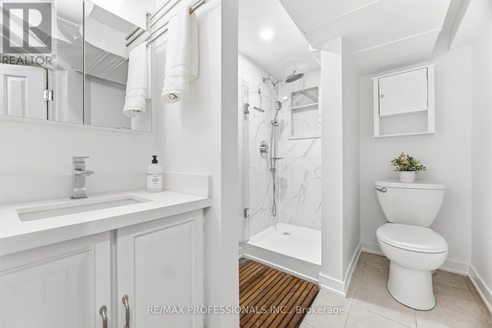 15 Twenty-Seventh Street, Toronto, Ontario  M8W 2X2 - Photo 35 - W12962196