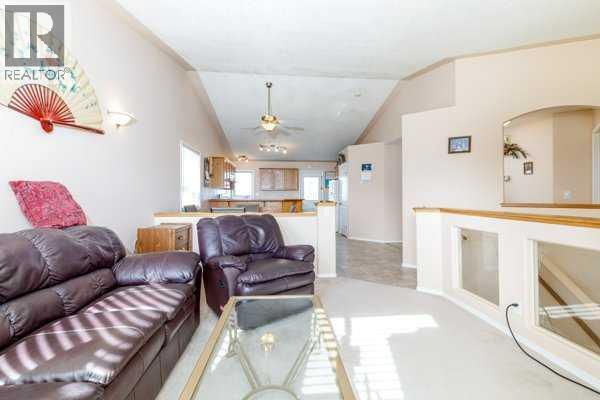 12 Dentoom Close, Red Deer, Alberta  T4R 3H6 - Photo 5 - A2288377