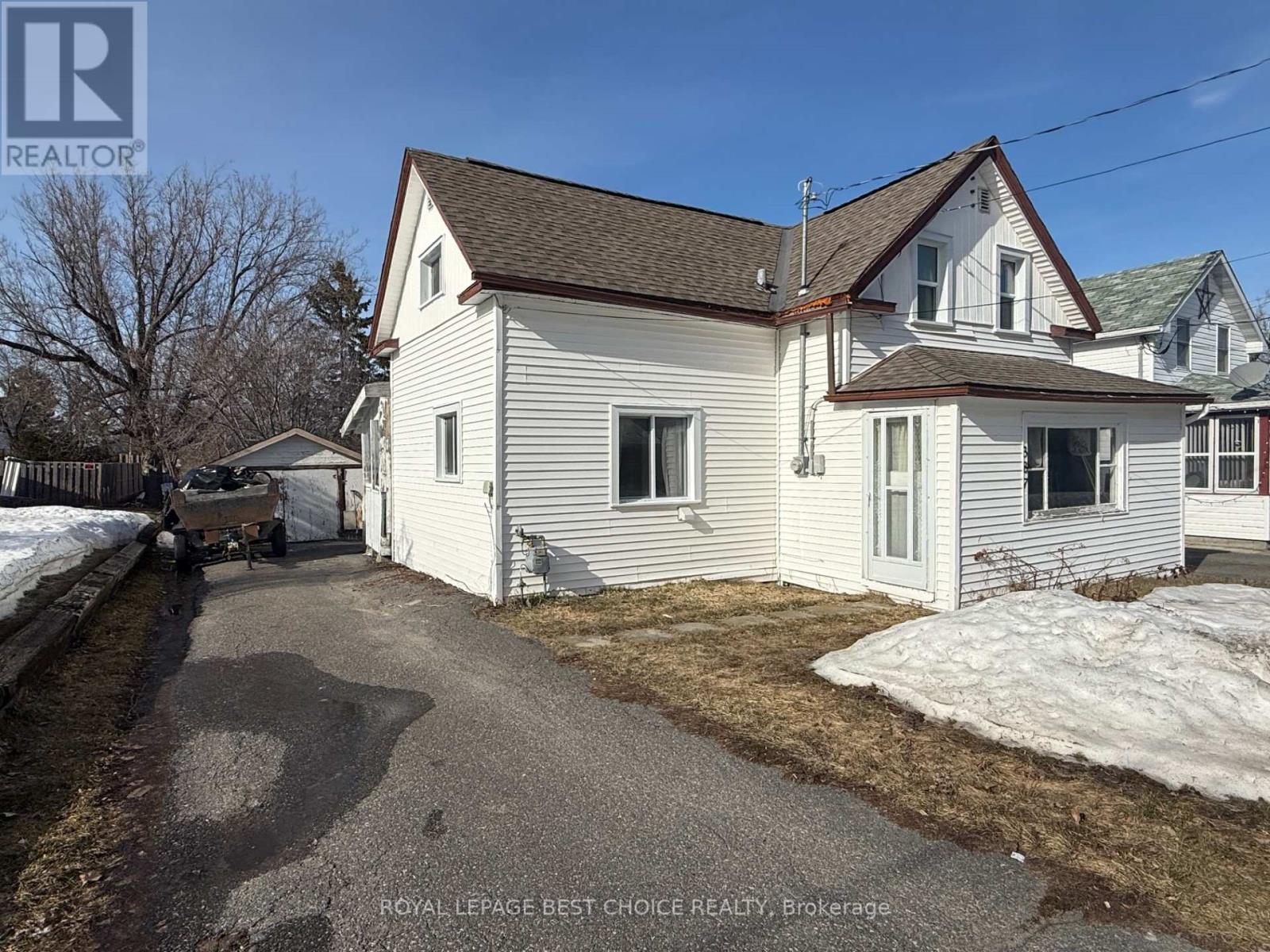 387 ELLIOTT STREET, Temiskaming Shores, Ontario