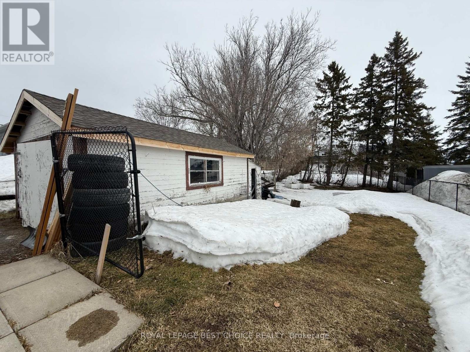 387 Elliott Street, Temiskaming Shores, Ontario  P0J 1K0 - Photo 2 - T13004456