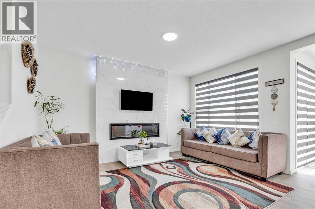 312 Edith Place Nw, Calgary, Alberta  T3R 2E1 - Photo 2 - A2300368