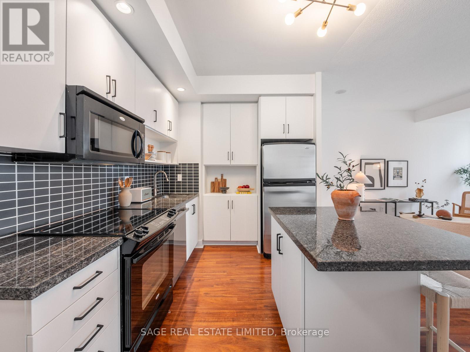 2804 - 120 Homewood Avenue, Toronto, Ontario  M4Y 2J3 - Photo 7 - C13015322