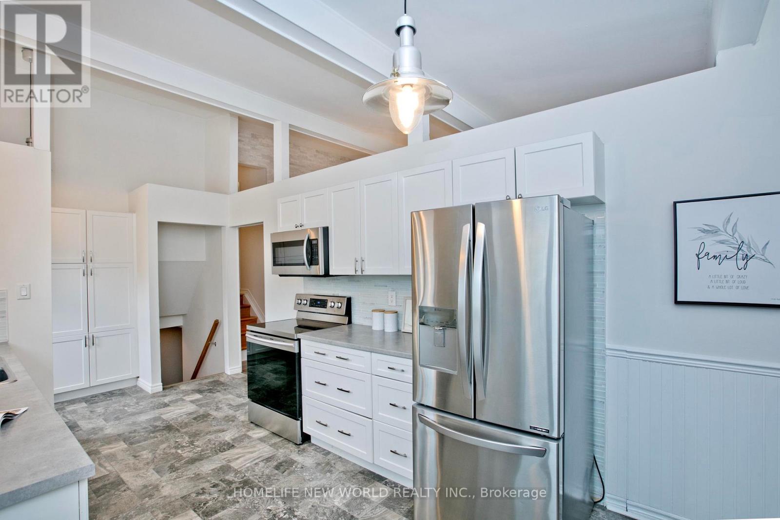 680 Annland Street, Pickering, Ontario  L1W 1B2 - Photo 12 - E13015324